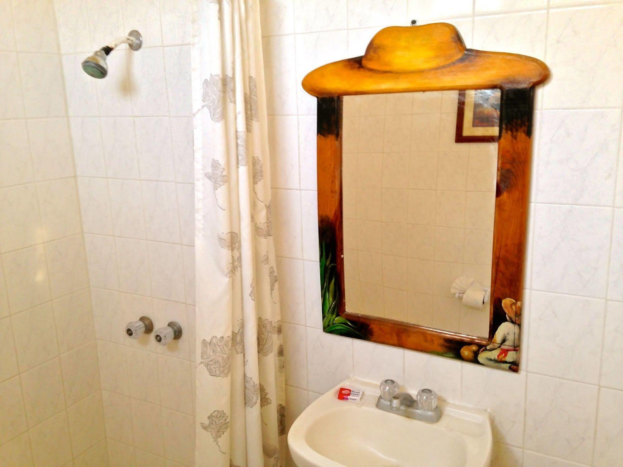 Hotel Mi Pueblito Tonala  Ngoại thất bức ảnh