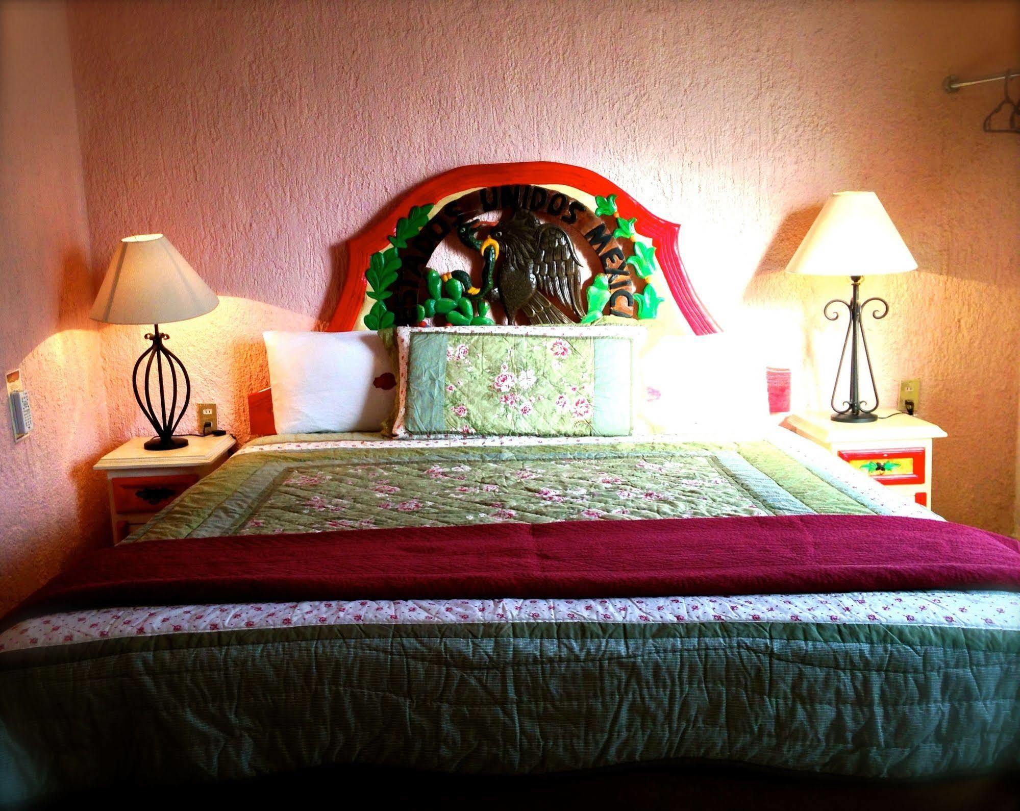 Hotel Mi Pueblito Tonala  Ngoại thất bức ảnh